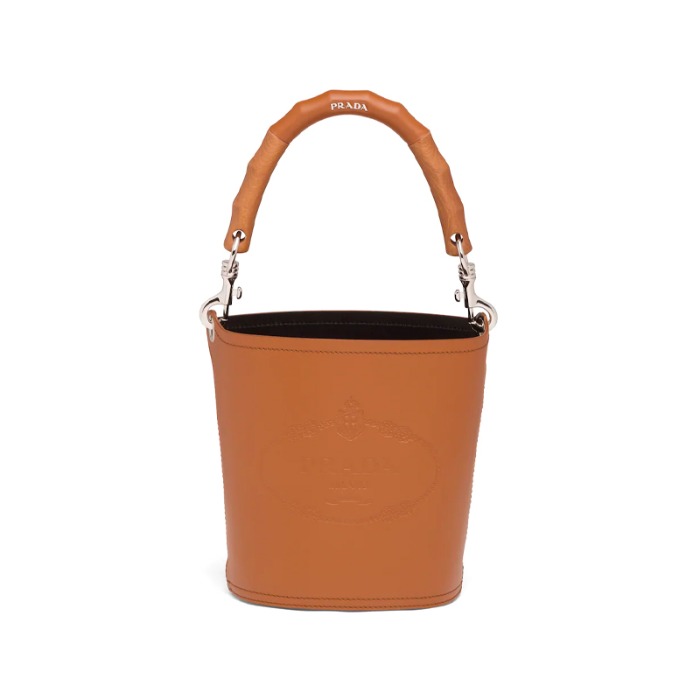 유럽직배송 프라다 가죽 버킷백 PRADA Leather bucket bag with wooden handle 1BE048_2AIX_F0XKV_V_5OL